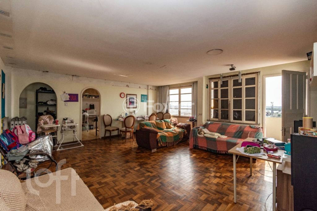 Apartamento à venda com 4 quartos, 130m² - Foto 1