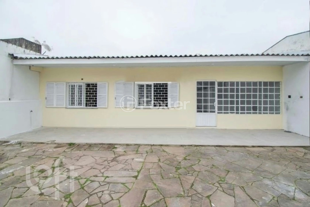 Casa à venda com 3 quartos, 130m² - Foto 2