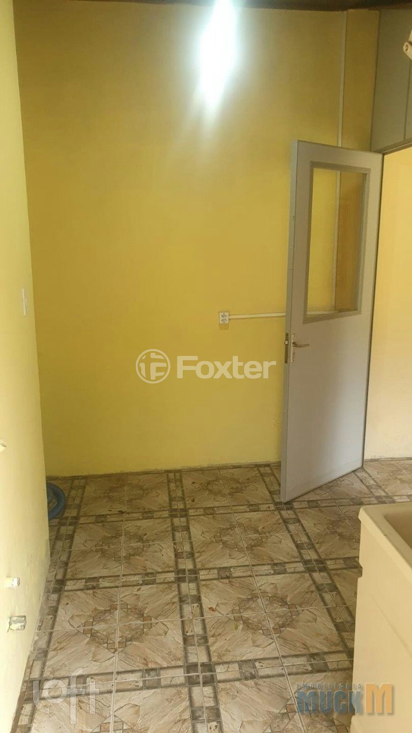 Casa à venda com 6 quartos, 213m² - Foto 11