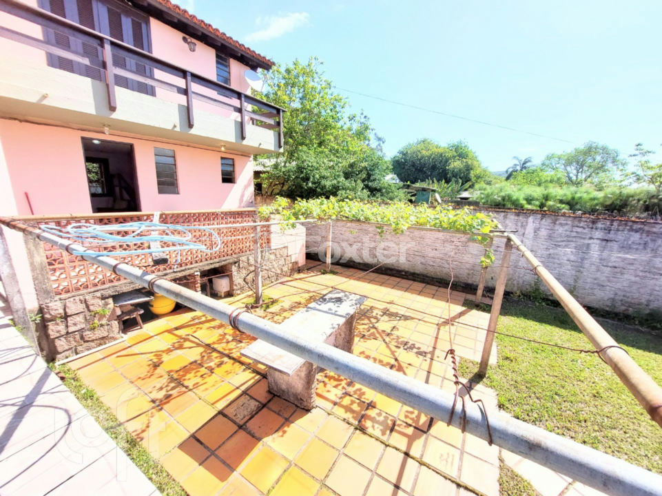 Casa à venda com 3 quartos, 200m² - Foto 42