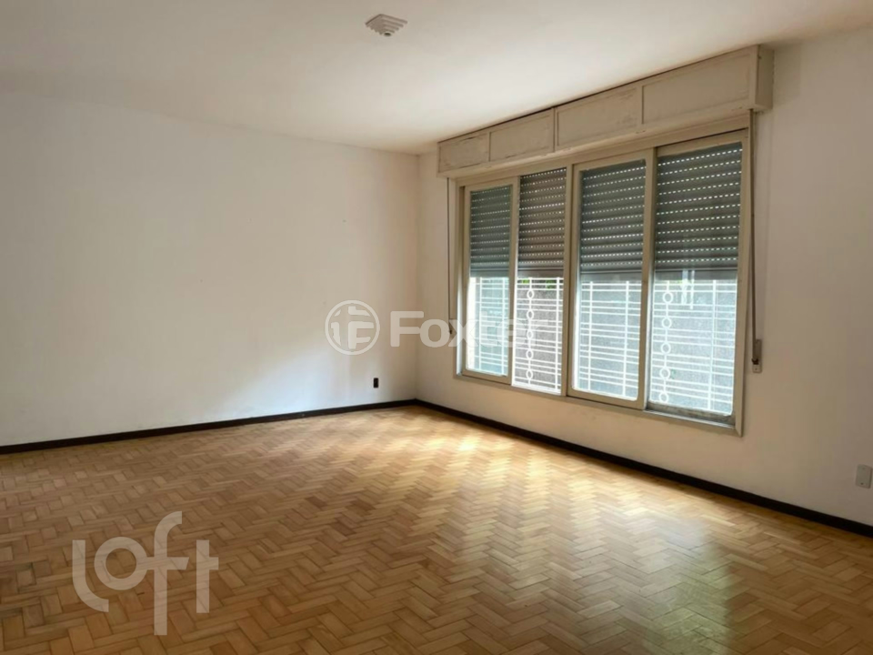 Casa à venda com 3 quartos, 289m² - Foto 1