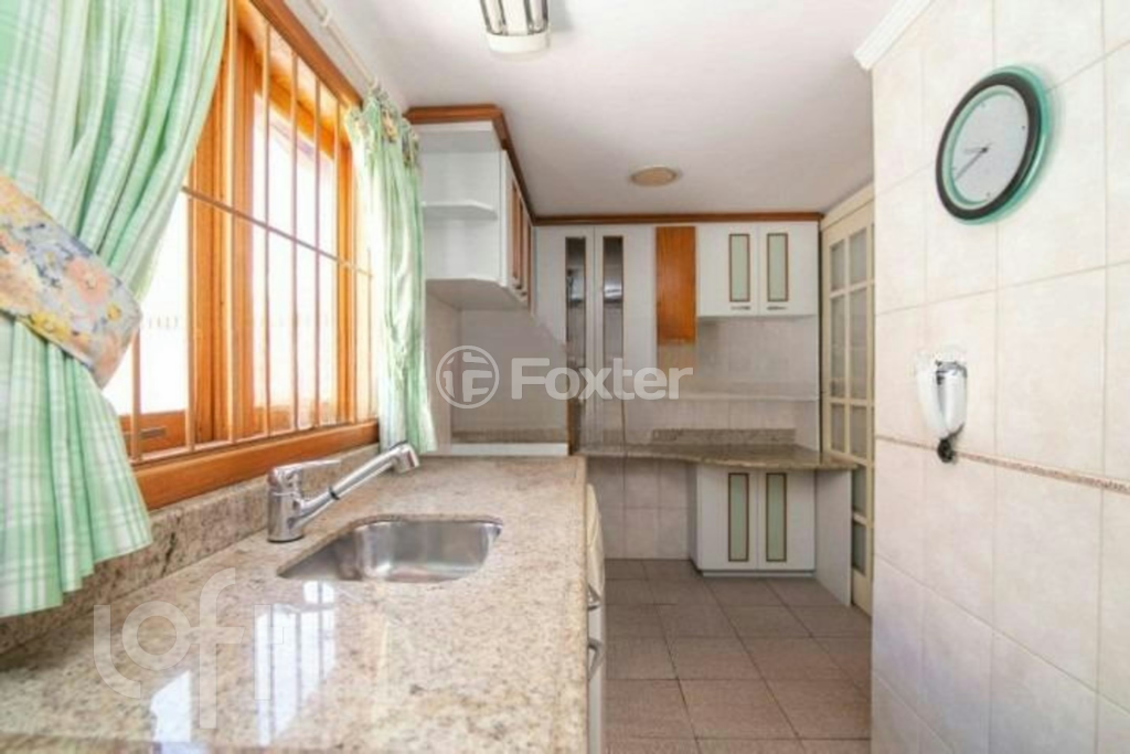 Casa de Condomínio à venda com 3 quartos, 180m² - Foto 4