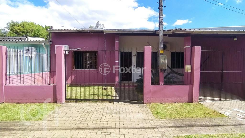 Casa à venda com 3 quartos, 150m² - Foto 1