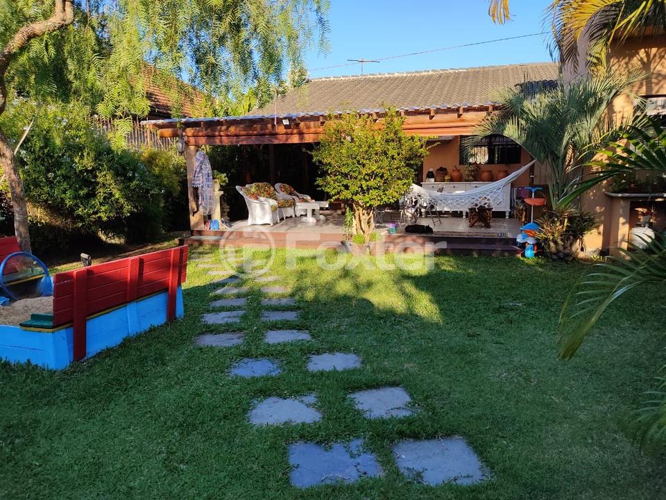 Casa à venda com 2 quartos, 150m² - Foto 1