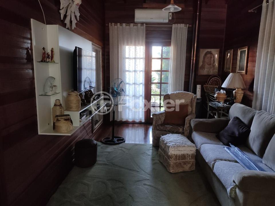 Casa à venda com 2 quartos, 150m² - Foto 2