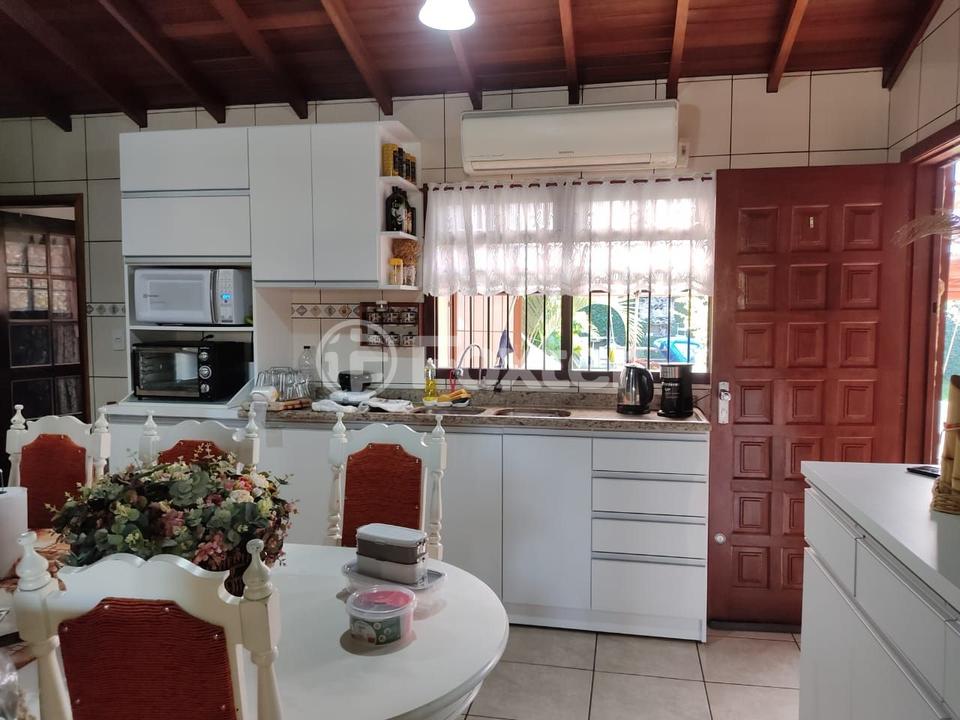 Casa à venda com 2 quartos, 150m² - Foto 8
