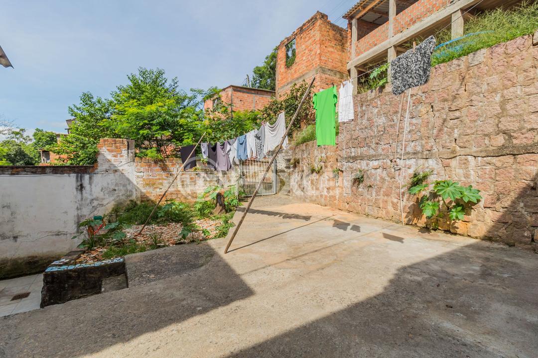 Casa à venda com 4 quartos, 160m² - Foto 3