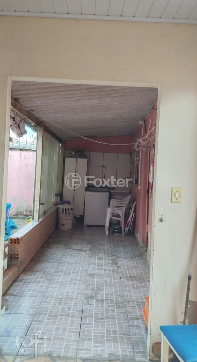 Casa à venda com 3 quartos, 60m² - Foto 10