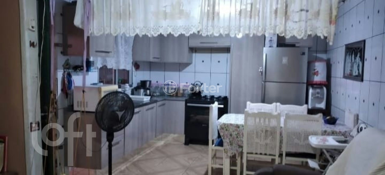Casa à venda com 3 quartos, 60m² - Foto 3