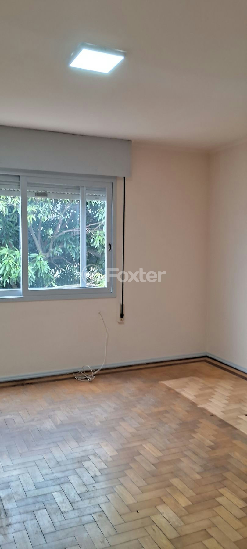 Casa à venda com 3 quartos, 259m² - Foto 4