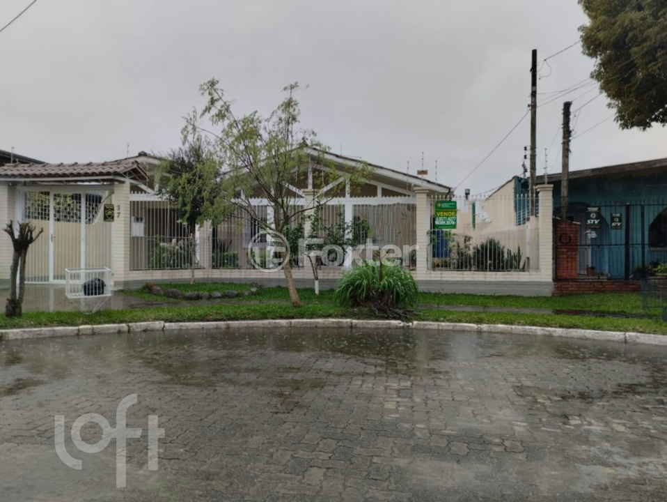 Casa à venda com 4 quartos, 145m² - Foto 3