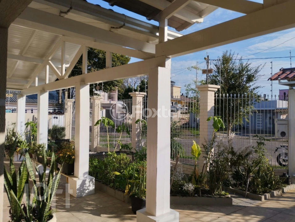 Casa à venda com 4 quartos, 145m² - Foto 4