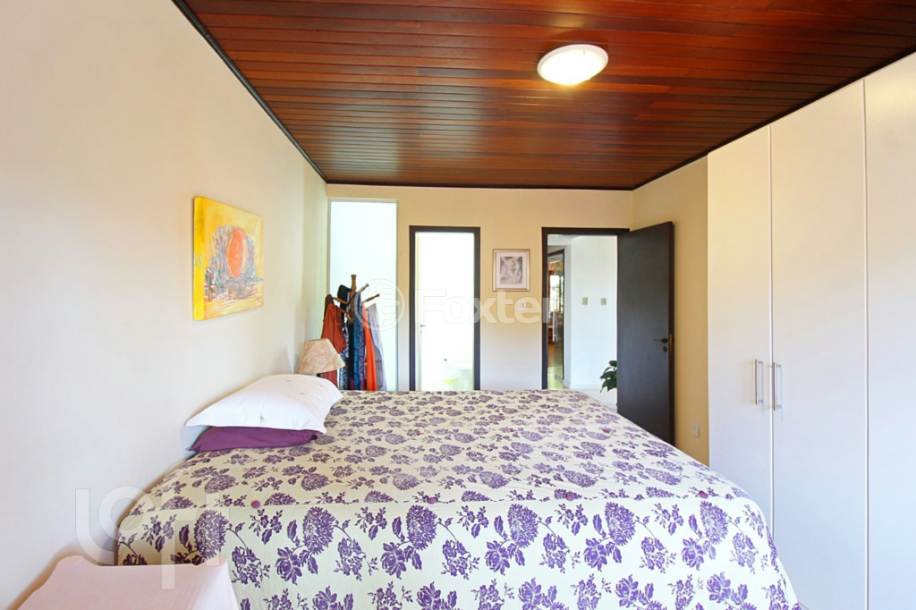 Casa de Condomínio à venda com 3 quartos, 217m² - Foto 32