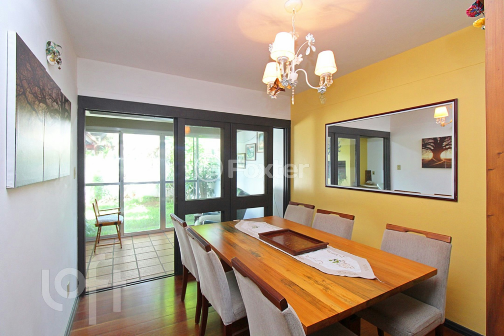 Casa de Condomínio à venda com 3 quartos, 217m² - Foto 3