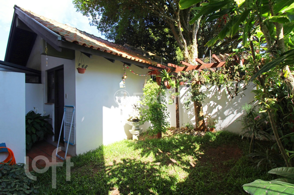 Casa de Condomínio à venda com 3 quartos, 217m² - Foto 10