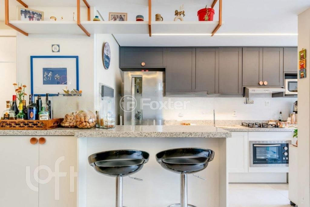 Apartamento à venda com 2 quartos, 65m² - Foto 1