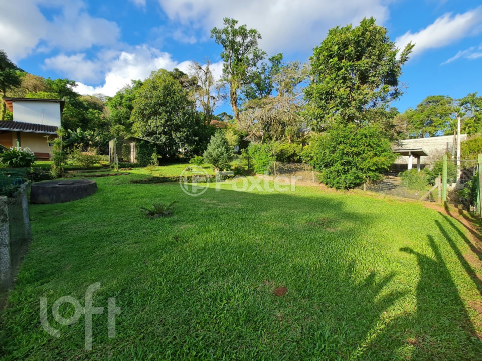 Casa à venda com 6 quartos, 329m² - Foto 22