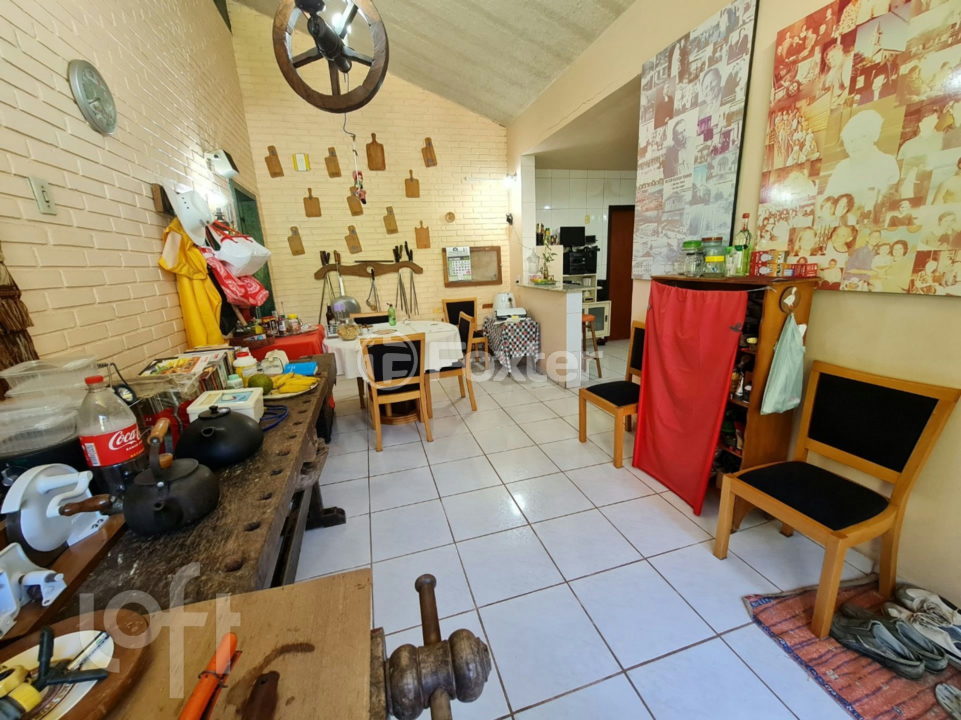 Casa à venda com 6 quartos, 329m² - Foto 9