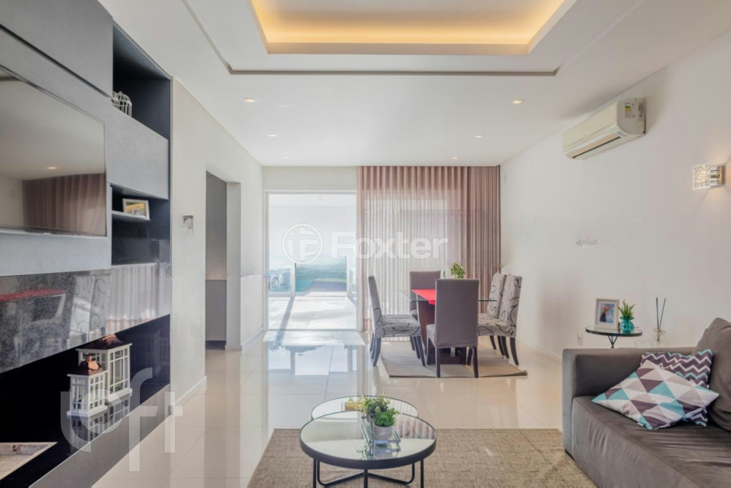 Casa à venda com 3 quartos, 315m² - Foto 8
