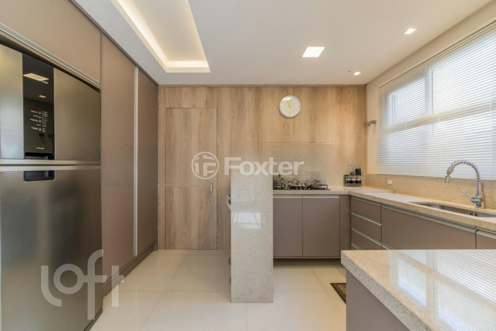 Casa à venda com 3 quartos, 315m² - Foto 10