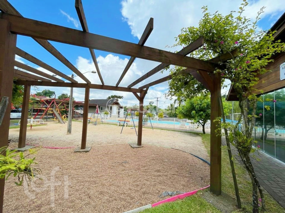 Apartamento à venda com 2 quartos, 62m² - Foto 4