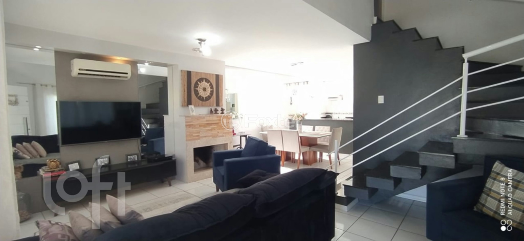 Casa à venda com 3 quartos, 155m² - Foto 3