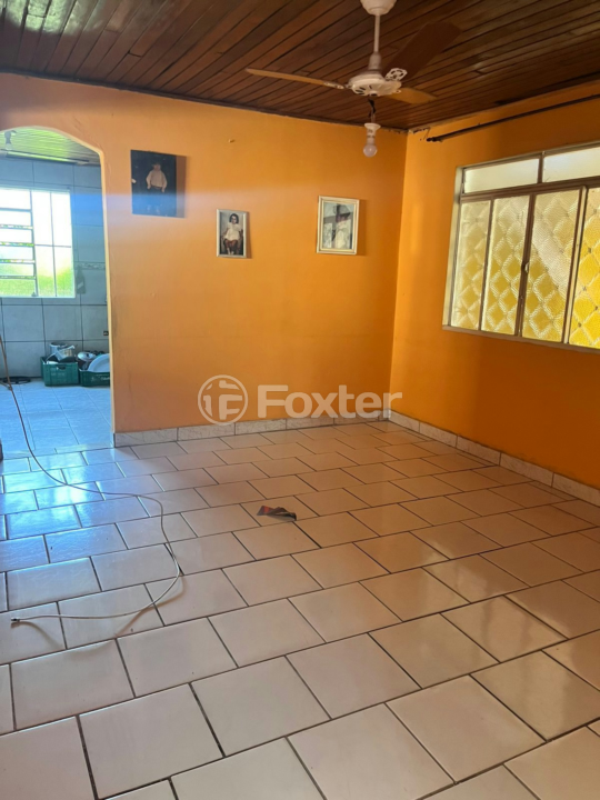 Casa à venda com 5 quartos, 90m² - Foto 4