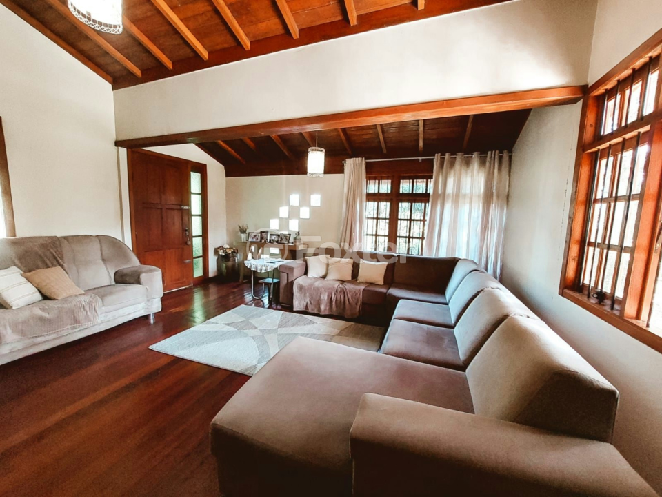 Chácara à venda com 4 quartos, 8000m² - Foto 4