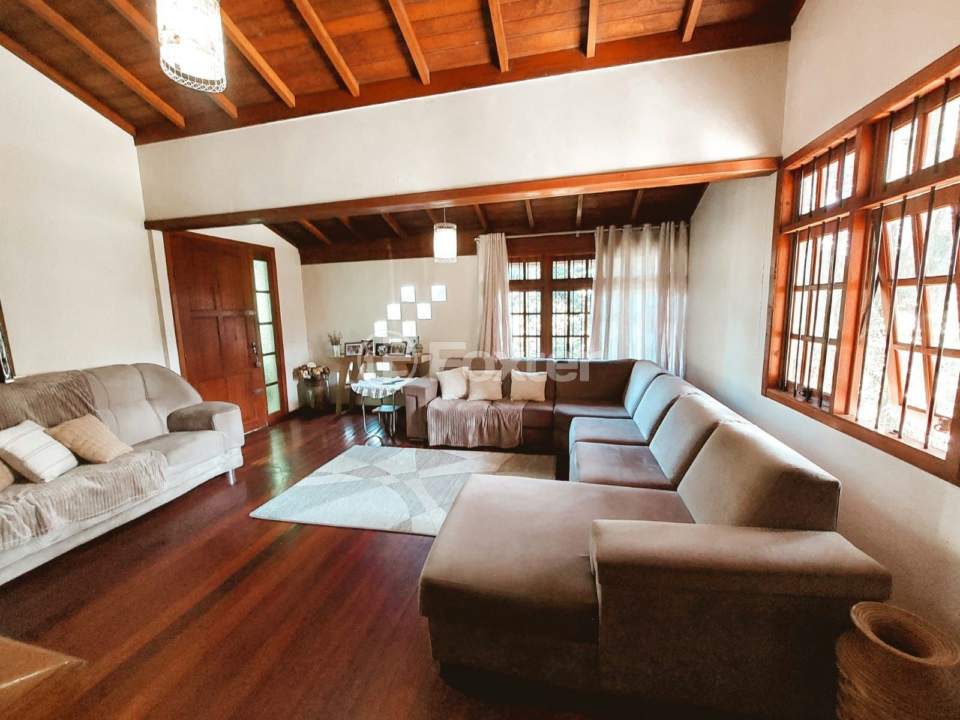 Chácara à venda com 4 quartos, 8000m² - Foto 1