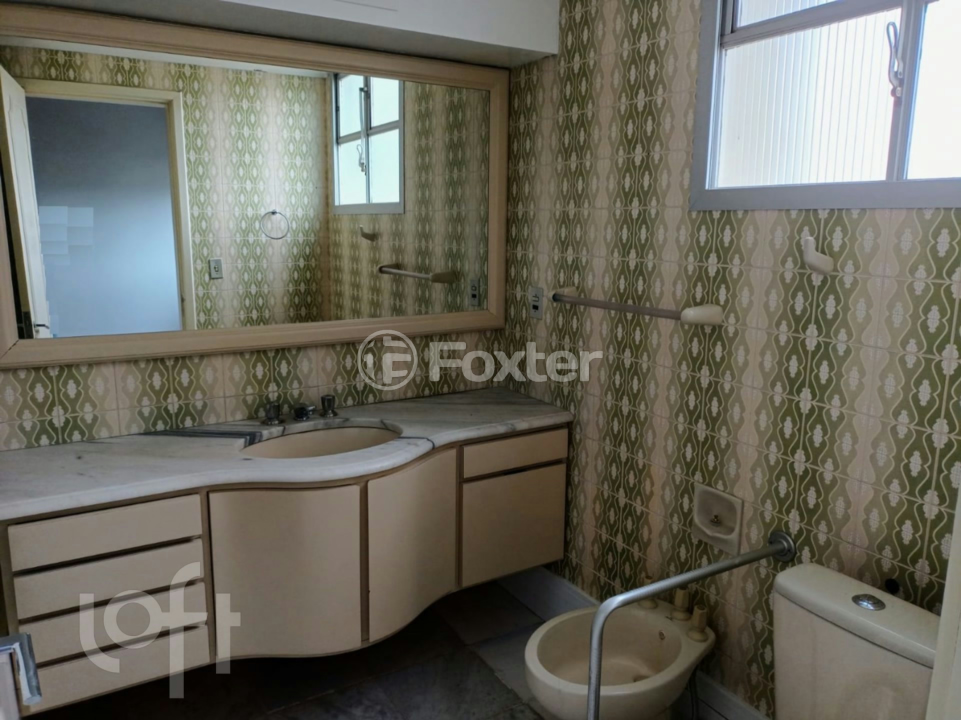 Apartamento à venda com 4 quartos, 236m² - Foto 18