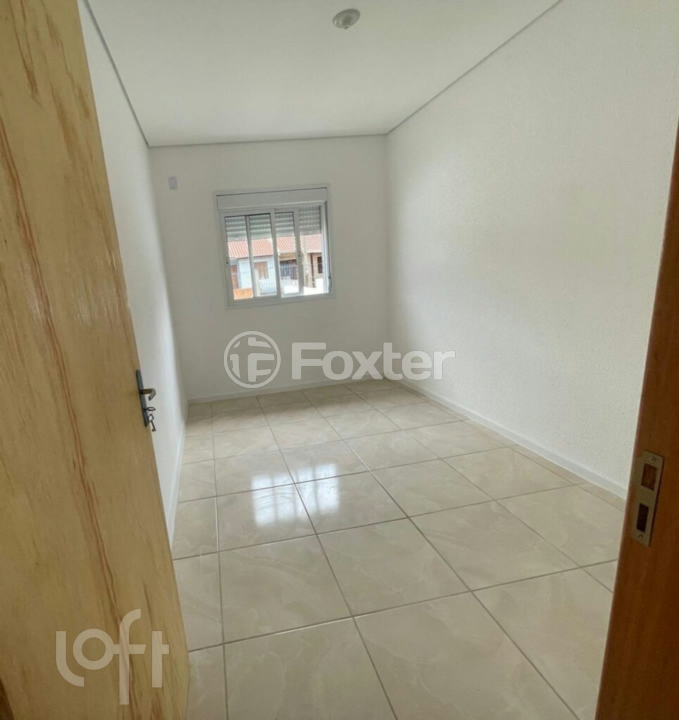 Casa à venda com 2 quartos, 44m² - Foto 4