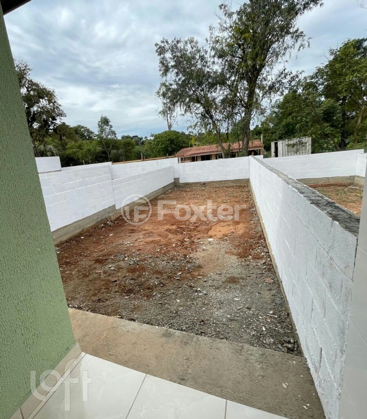 Casa à venda com 2 quartos, 44m² - Foto 2