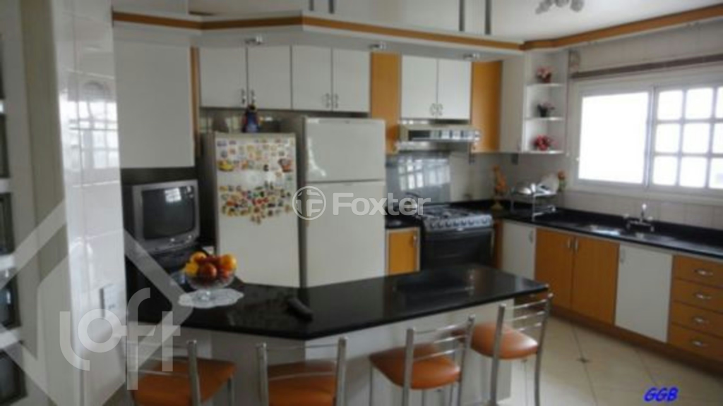 Casa à venda com 4 quartos, 450m² - Foto 3