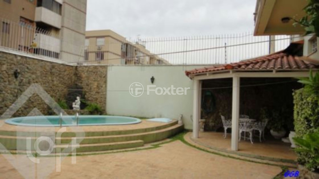 Casa à venda com 4 quartos, 450m² - Foto 1