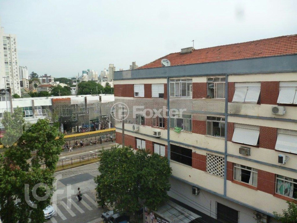Apartamento à venda com 3 quartos, 87m² - Foto 3