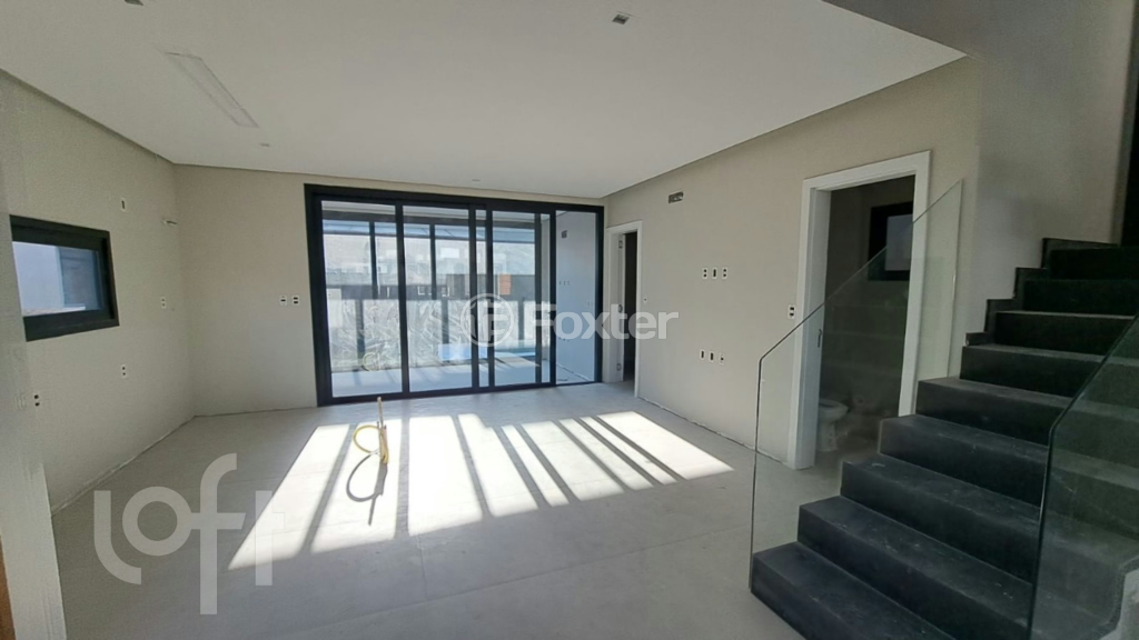Casa de Condomínio à venda com 3 quartos, 211m² - Foto 4