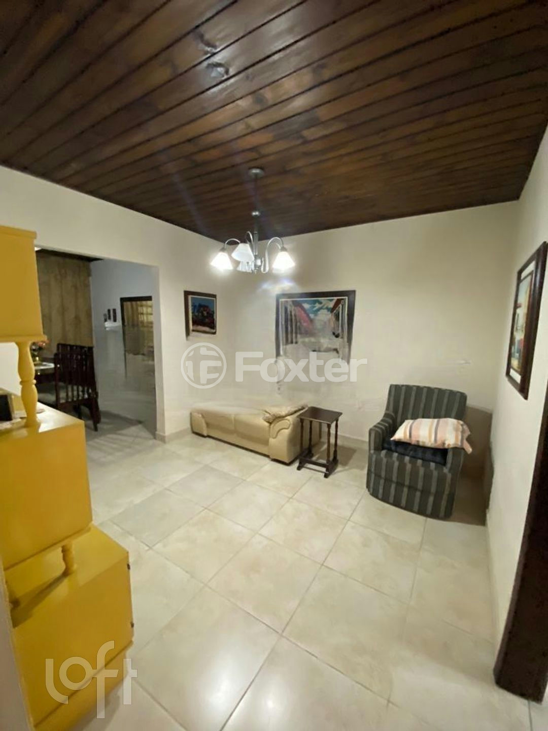 Casa à venda com 4 quartos, 200m² - Foto 2