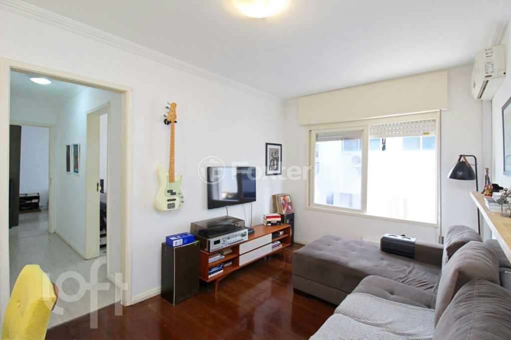 Apartamento à venda com 2 quartos, 70m² - Foto 1