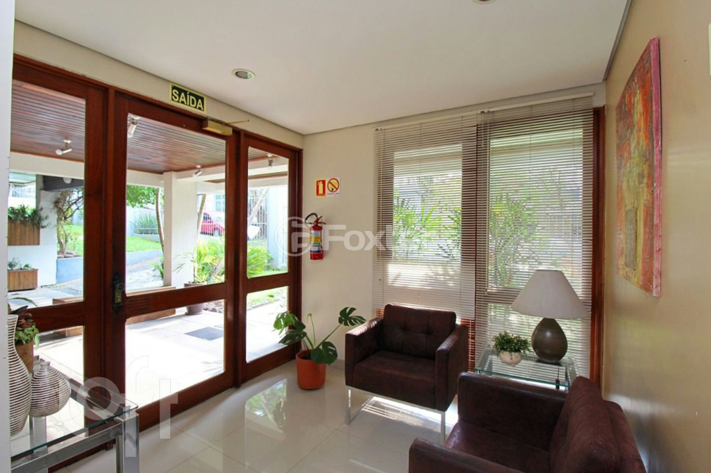 Apartamento à venda com 2 quartos, 70m² - Foto 19