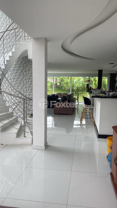 Casa de Condomínio à venda com 4 quartos, 534m² - Foto 6