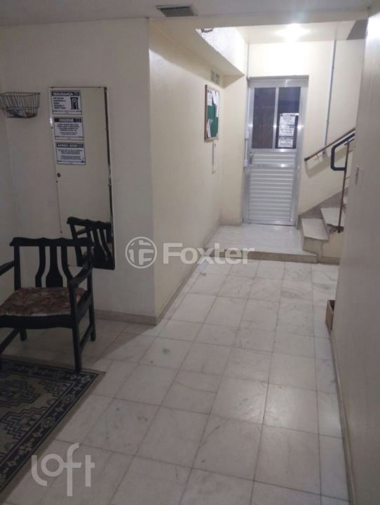 Apartamento à venda com 2 quartos, 73m² - Foto 2
