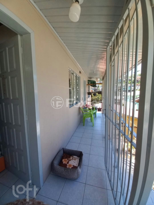 Casa à venda com 3 quartos, 102m² - Foto 4