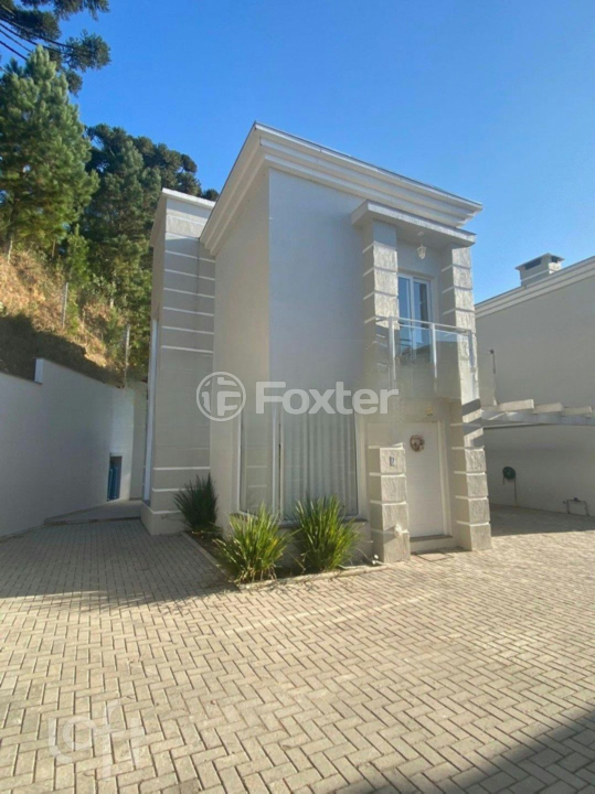 Casa à venda com 3 quartos, 119m² - Foto 1