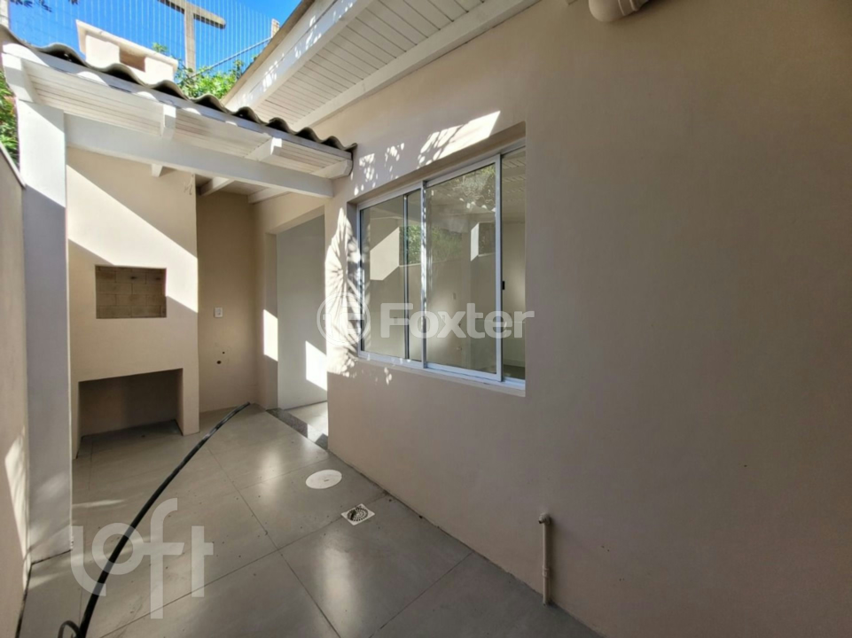 Casa à venda com 2 quartos, 90m² - Foto 37