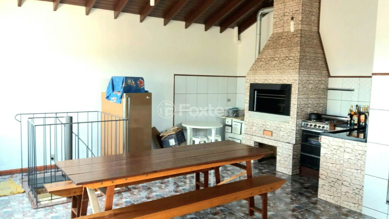 Casa à venda com 3 quartos, 303m² - Foto 8