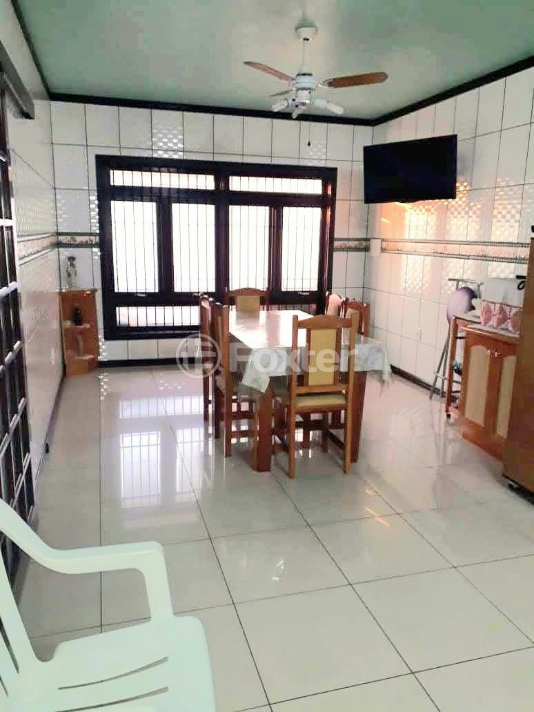 Casa à venda com 3 quartos, 303m² - Foto 16