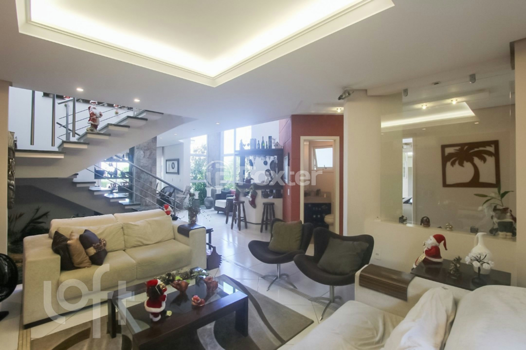 Casa à venda com 2 quartos, 565m² - Foto 2