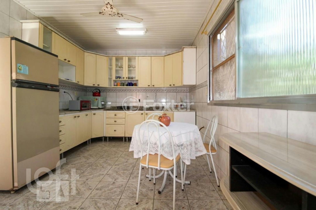 Casa à venda com 3 quartos, 184m² - Foto 4