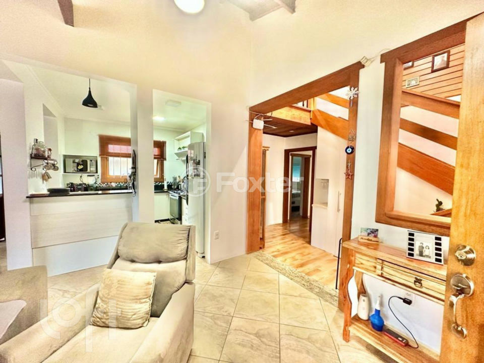 Casa à venda com 4 quartos, 346m² - Foto 2