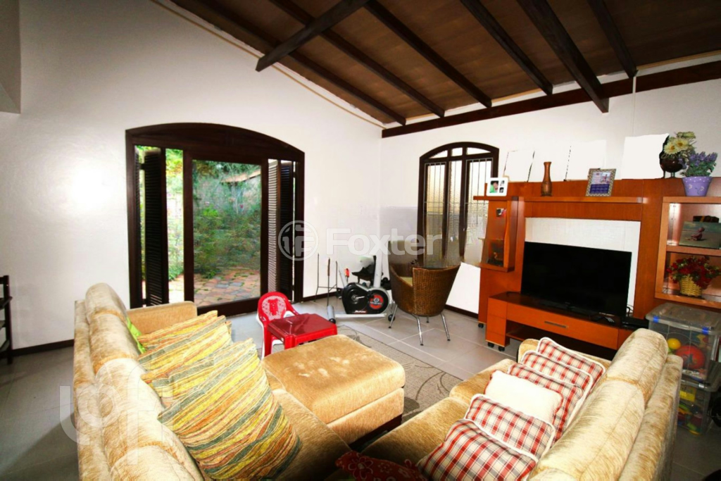 Casa à venda com 3 quartos, 234m² - Foto 5